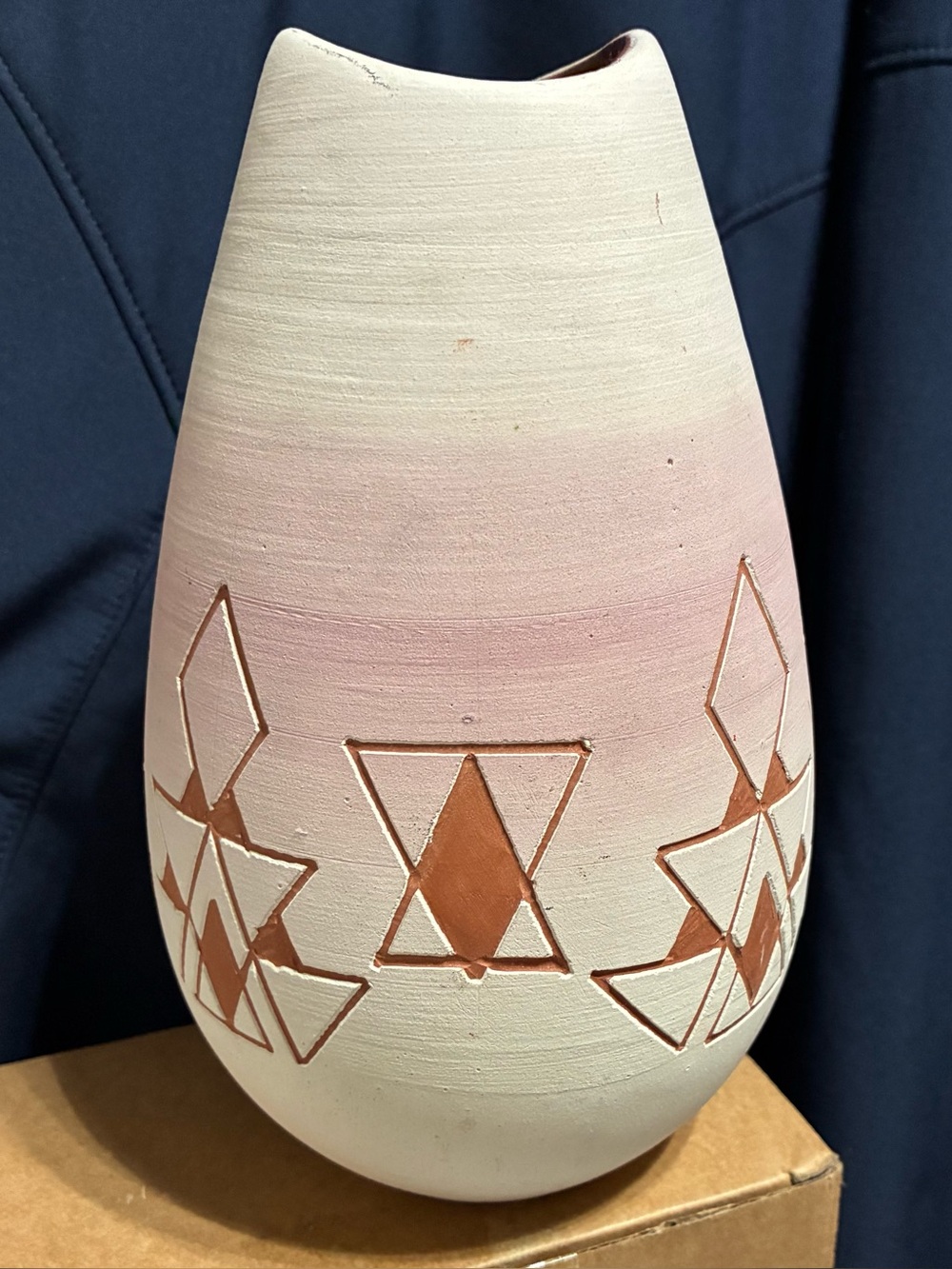 Vintage signed Sioux Pottery Larvie native American 7 1/2” vase SPRCSD